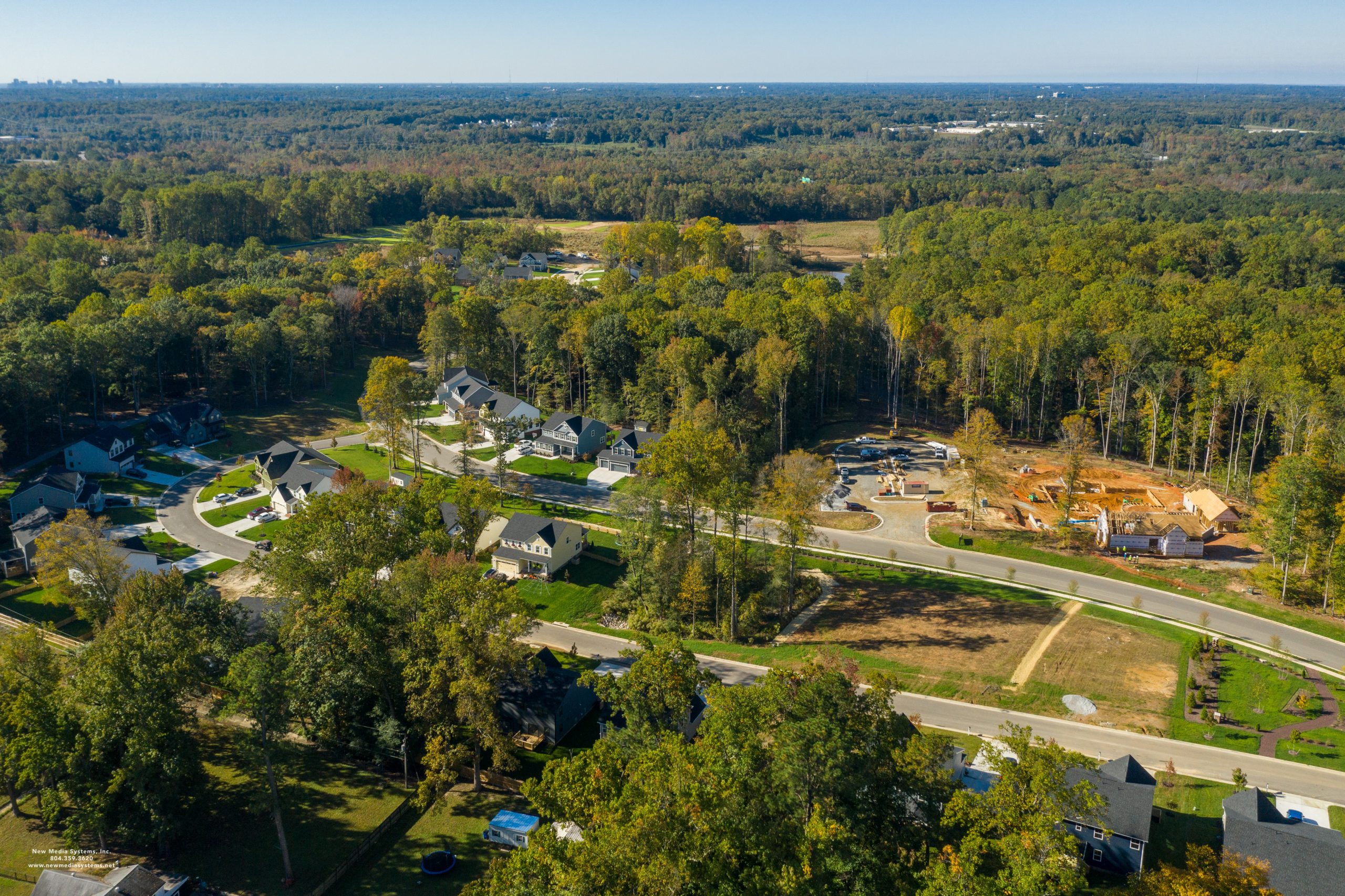 Giles Introduces HHHunt Homes Giles